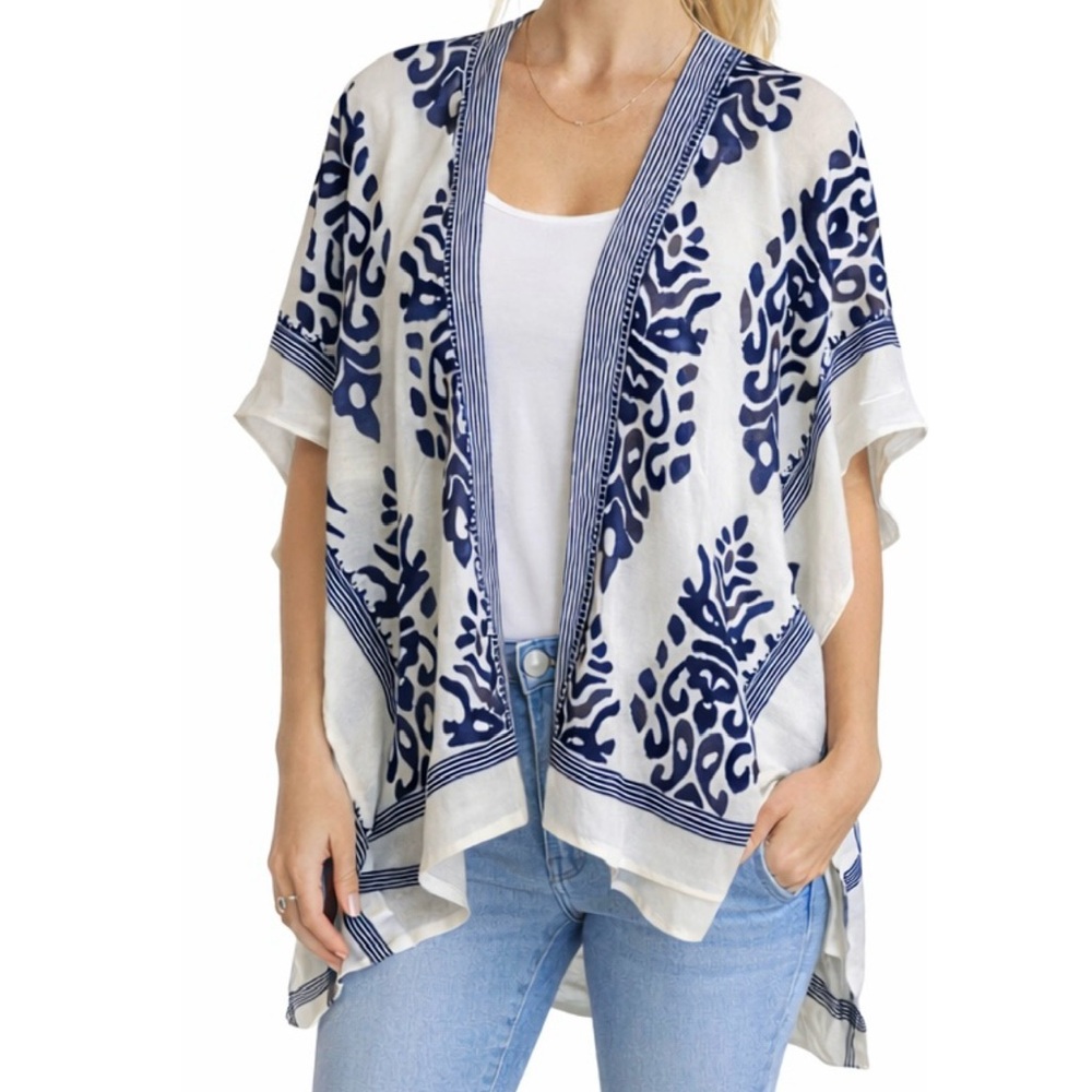 Steve Madden Navy/White Damask Topper (NWT) (Size: OSFM)